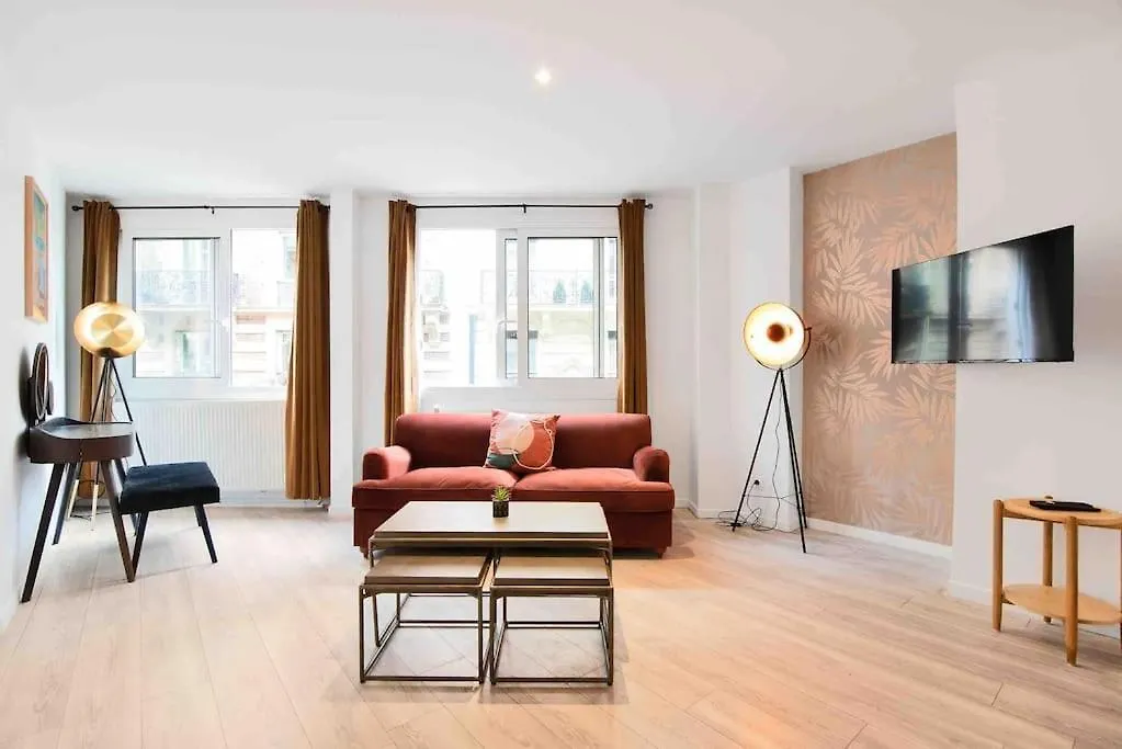 Porte Maillot, Champs Elysees, Triomphe, Suite 3 Chambres 8P Paris